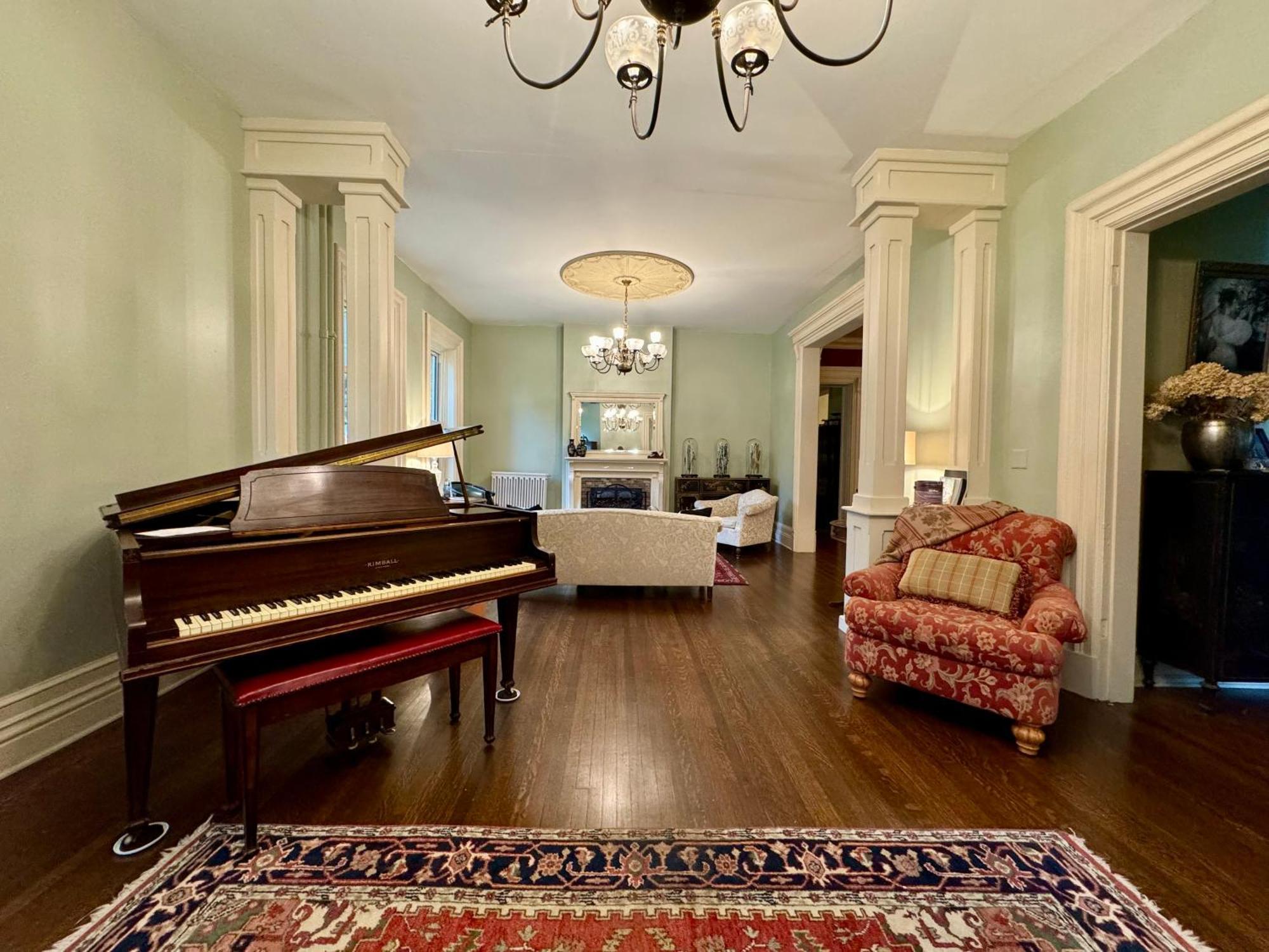 The Edwards Waterhouse Inn Fredonia Bagian luar foto